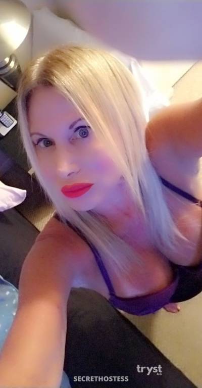 Suzy 40Yrs Old Escort Size 6 Fort Lauderdale FL Image - 4