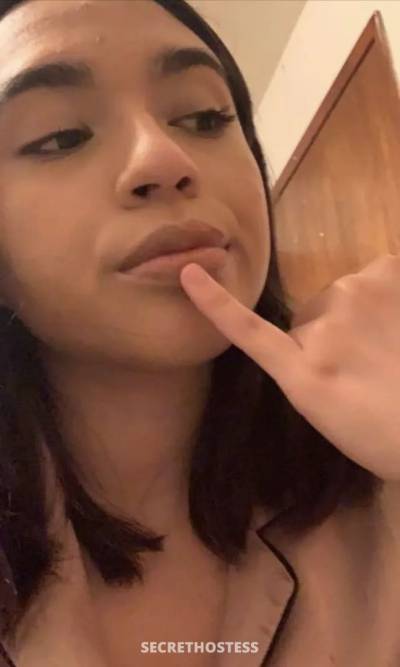 25 year old Escort in Racine WI xxxx-xxx-xxx Snapchat: Alexaabeth. Massage of all kinds, car