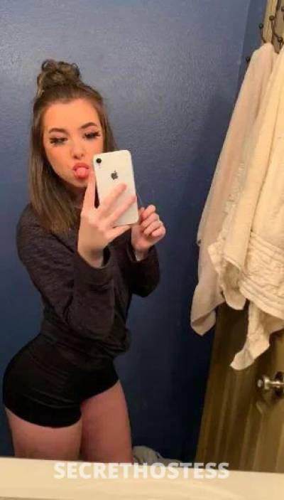 23 year old Escort in Eastern NC xxxx-xxx-xxx I'm available for both incall and outcall/