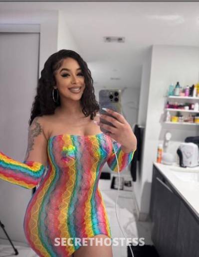 24 year old Escort in Columbus OH Big_booty pierce_pussy