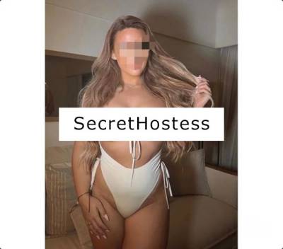 AMIRA 20Yrs Old Escort Manchester Image - 3