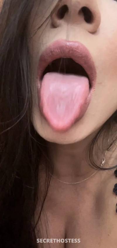 27 year old American Escort in Huntington WV xxxx-xxx-xxx Mature Respectful Gentlemen Only.!!xxxx-xxx-xxx