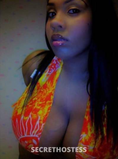 25 year old Escort in Oklahoma City OK Naughty GAL here ready for you Score some FRIDAY fun with me