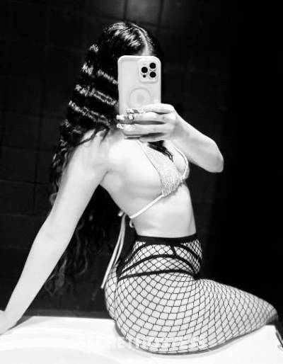 22 year old Cuban Escort in Austin TX Latina _Cubanita .. Daniela