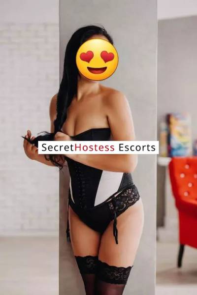 33 Year Old Romanian Escort Alkmaar - Image 6