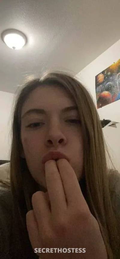 27 year old American Escort in Tucson AZ xxxx-xxx-xxx Am available for some fun and sex incall and 