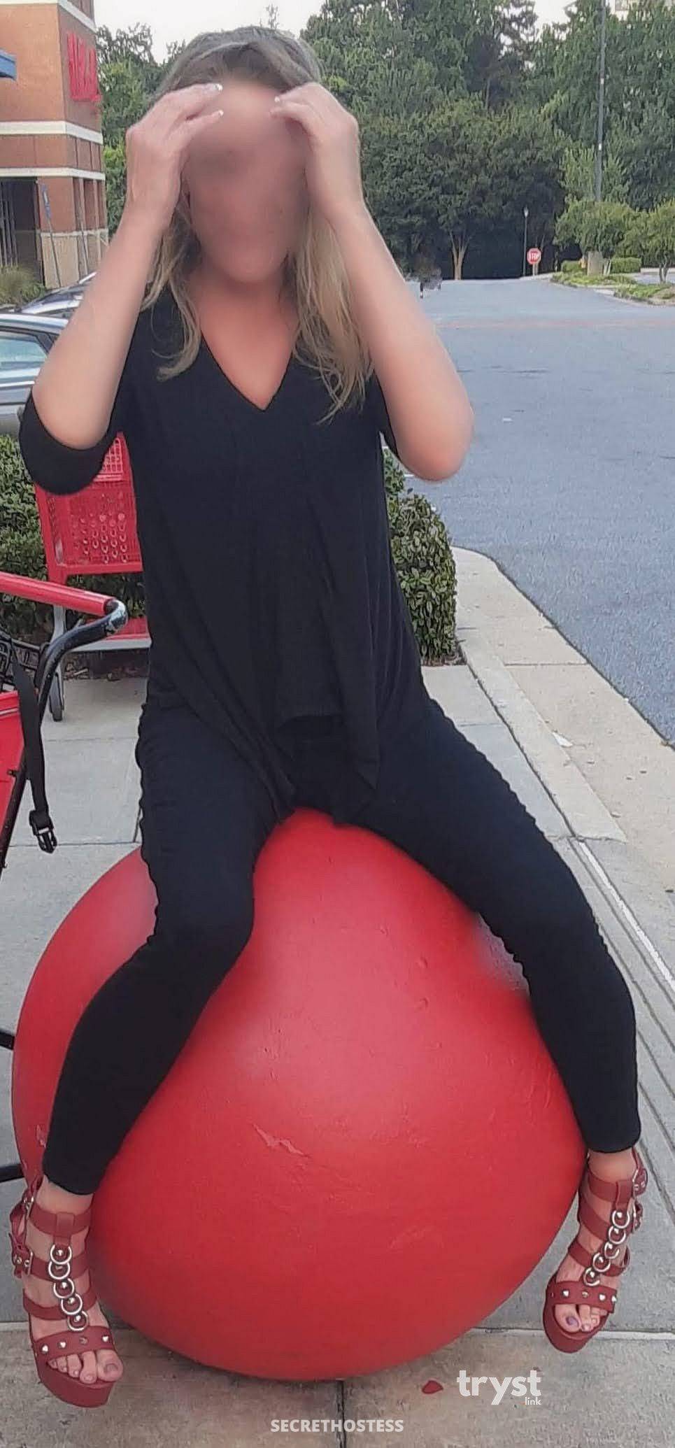40Yrs Old Escort Size 8 Atlanta GA Image - 3