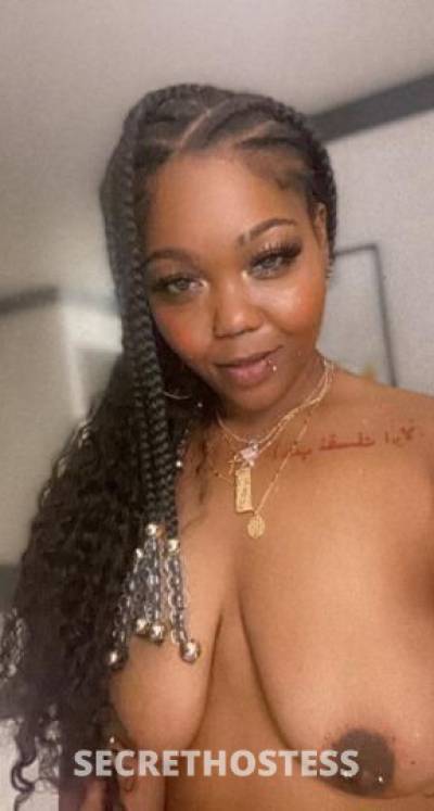 24 year old Escort in Seattle WA Thick freak Baby ready to play