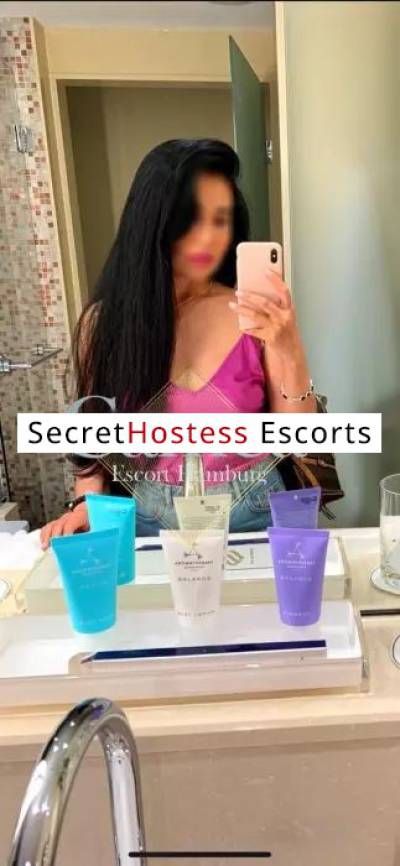 27 Year Old American Escort Hamburg - Image 1