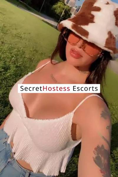 27 Year Old Brazilian Escort Calgary Green eyes - Image 3