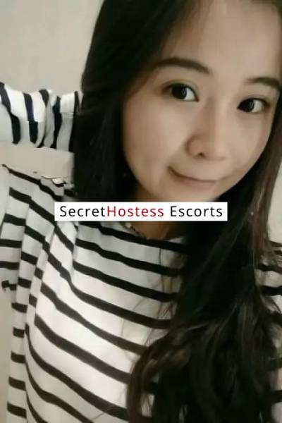 30 Year Old Asian Escort Zürich - Image 1