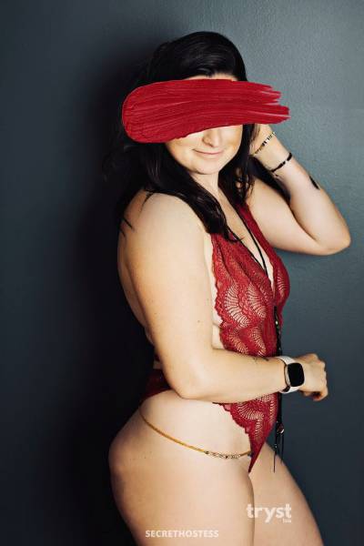 30 Year Old Caucasian Escort Denver CO Brunette - Image 2