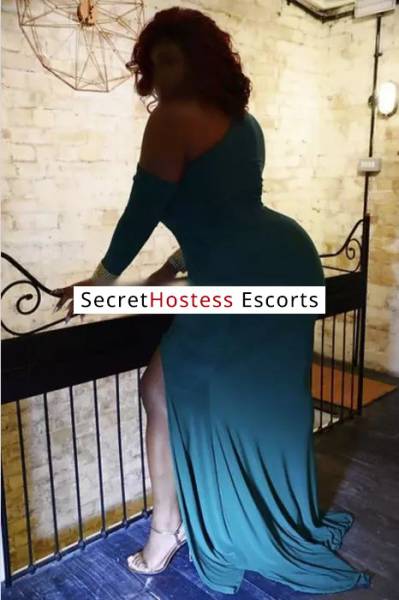 32 Year Old Canadian Escort Montreal Brown eyes - Image 1