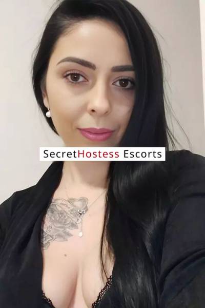 33 Year Old Romanian Escort Vienna - Image 3