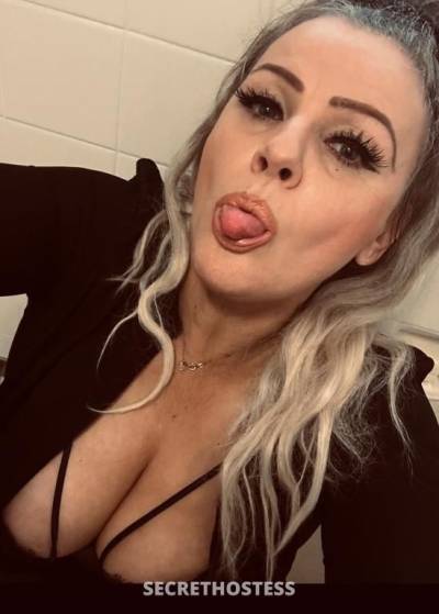 40 year old Escort in Perth Cosmo SUPER S T A R 5star Rating