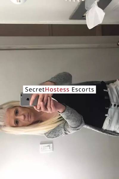 50 Year Old Canadian Escort Abbotsford Blonde - Image 1