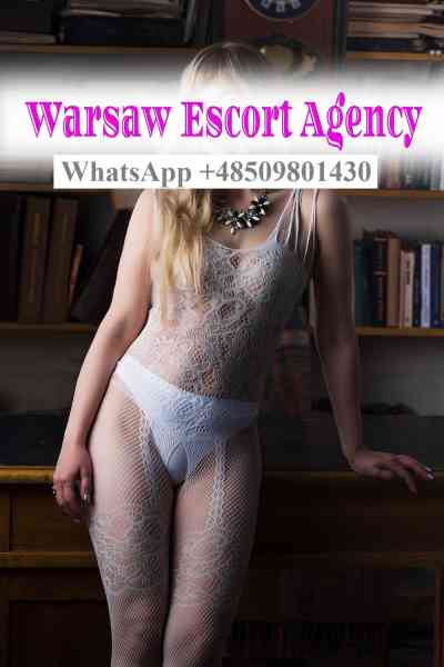 25 Year Old European Escort Warsaw Brunette - Image 2