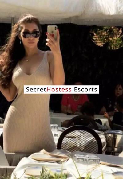 23 year old Lebanese Escort in Beirut Unleash Your Desires with a Sexy Lebanese Escort