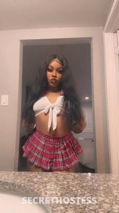18 year old Escort in Long Beach CA Hey Daddy Cum see me this morning and let me make you happy