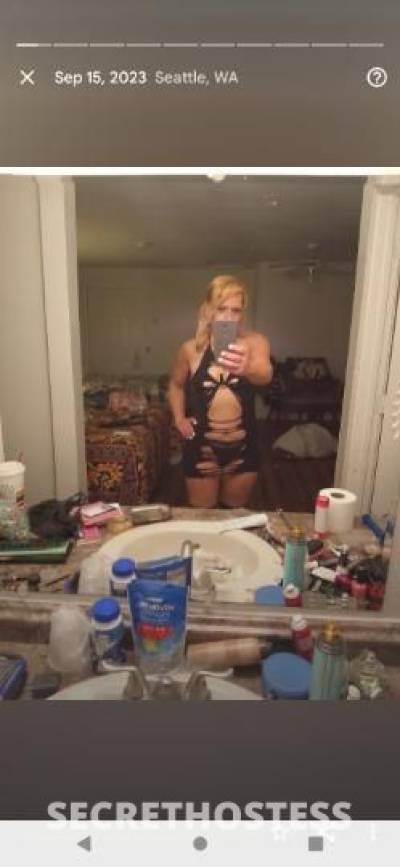 34 year old Escort in Everett WA big booty blonde