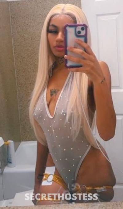 23 year old Escort in Merced CA 120 qk cardate specials R E ₳ L