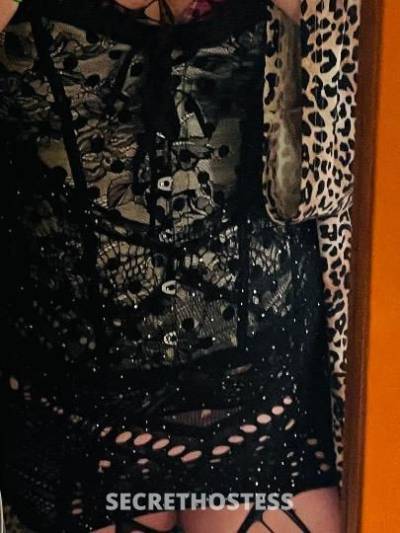 32 year old Escort in Ocala FL .Cum. on over and play with my beautiful 38DDD's