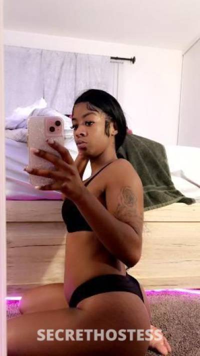 20 year old Escort in Bakersfield CA BAKERSFIELD INCALLS .. call or text
