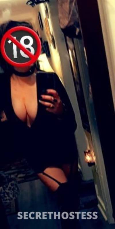 41 year old Escort in Newport News VA 41 yo sexy brunette - Head Special Only