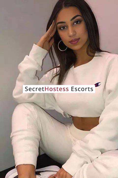 Maryam 23Yrs Old Escort 40KG 163CM Tall Muscat Image - 4