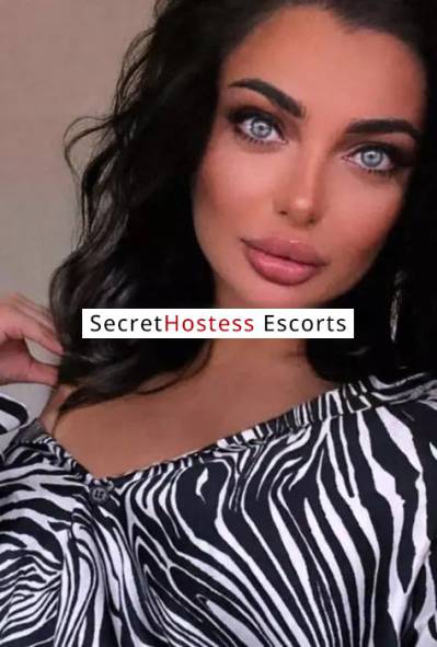 Semmi 20Yrs Old Escort 50KG 162CM Tall Budapest Image - 1