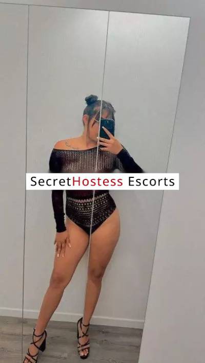 21 Year Old Colombian Escort Mons - Image 1