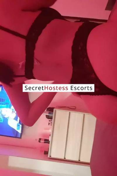 25 Year Old European Escort Amstetten Black Hair Brown eyes - Image 2