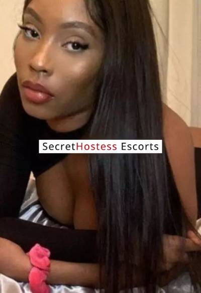 28 Year Old African Escort Kuwait City - Image 2