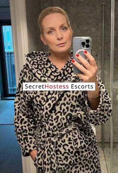 39 Year Old Hungarian Escort Stockholm Blonde - Image 5