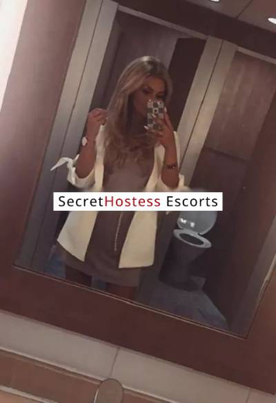 42 year old Canadian Escort in Vancouver Angela Keating