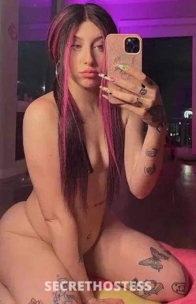 26 year old Escort in East Idaho ID xxxx-xxx-xxx snapcaht me @ ashleyluccii .. Sweet Sexy Girl .