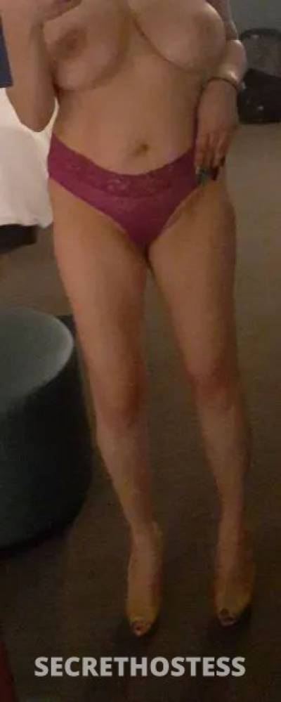 32 year old Escort in Charlotte NC xxxx-xxx-xxx Let Me Be Everything You Want and Need