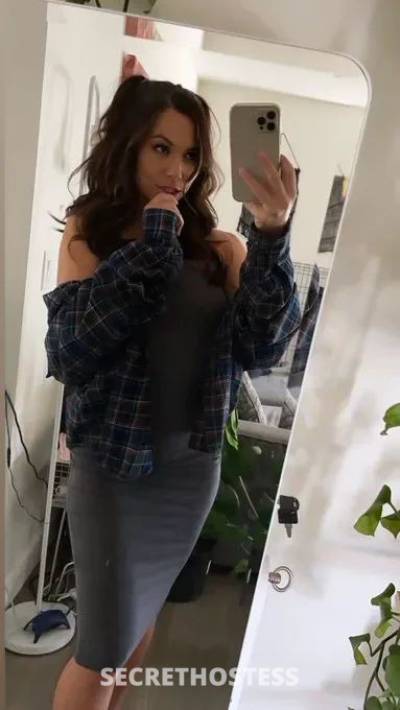 29 year old Escort in Potsdam NY xxxx-xxx-xxx I am available for hook up ......let’s get 