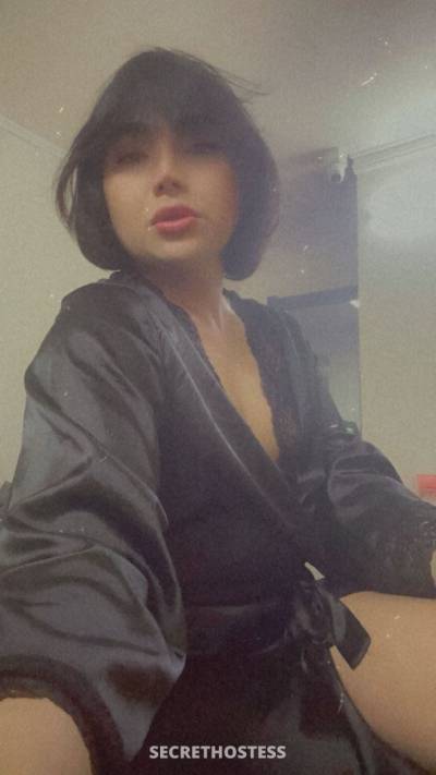 25 year old Asian Escort in Al Manama Juicy, masseuse