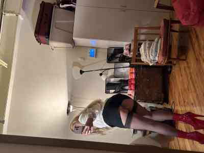 25Yrs Old Escort Size 24 55KG 5CM Tall independent escort girl in: Montreal Image - 4