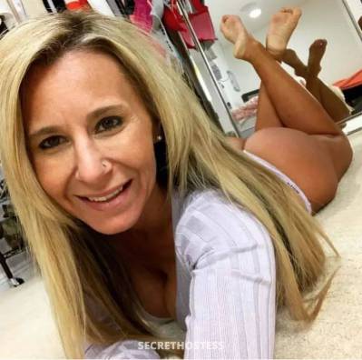 Laura  🌟 46Yrs Old Escort Utica NY Image - 4