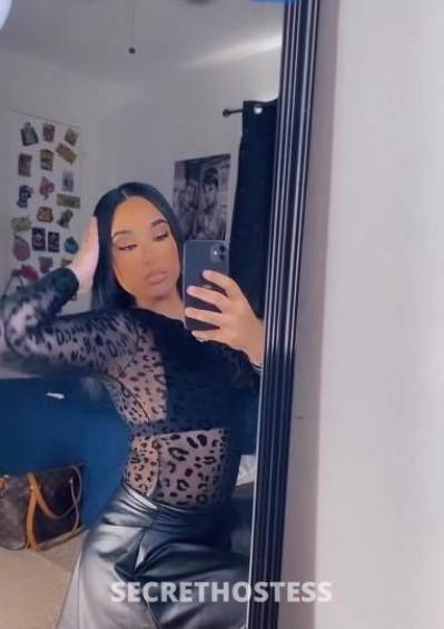 20 year old Escort in Okaloosa FL Princess Incall outcalls must provide uber or Pick me Up