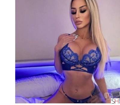 25 year old Portuguese Escort in Leeds New Blonde in town Girl i Waiting boys ❤️..❤️, 