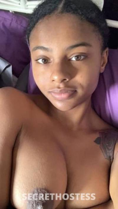 26 year old Escort in Mason City IA . sexy slim and beautiful✨ lets play✨ incall and outcall