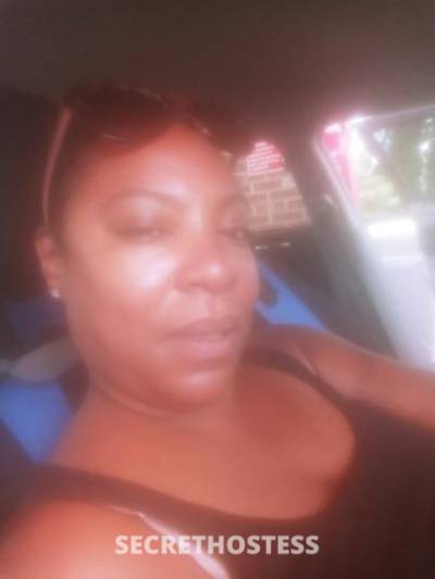 40 year old Escort in Charlotte NC I m here to entertain you
