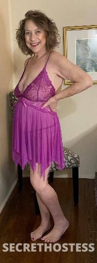 56Yrs Old Escort Kansas City MO Image - 9