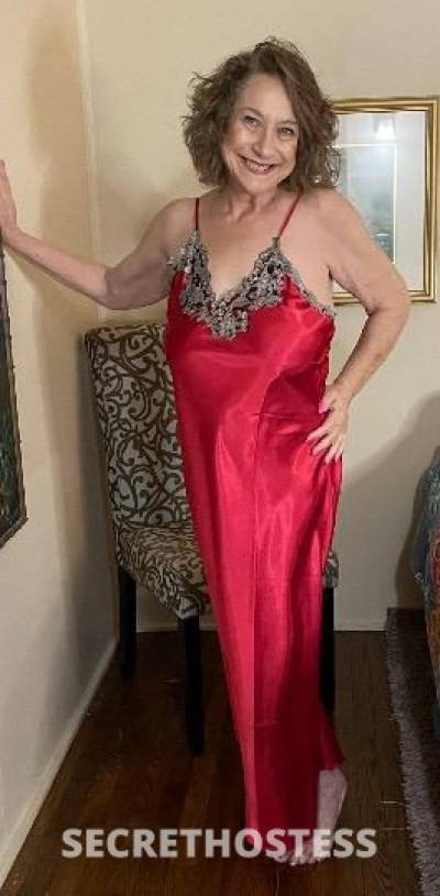 56Yrs Old Escort Kansas City MO Image - 5