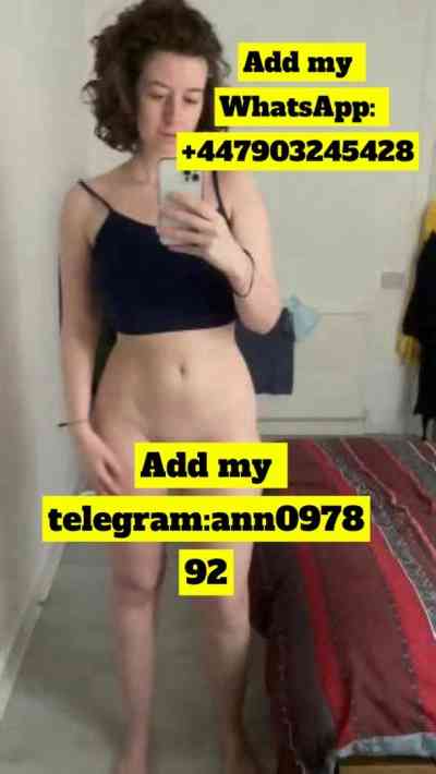 26 year old Escort in Exeter Am available for hookup