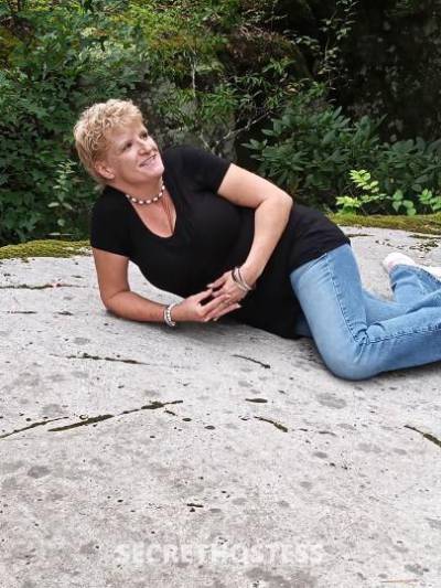 53 year old Escort in Augusta GA i WANT SOME HARD COCK, TO SUCK IT AND FUCK IT