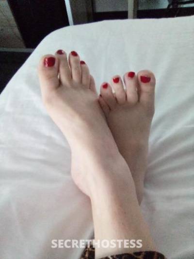 44 year old Escort in Madison WI ..Make All Your Dreams Cum True